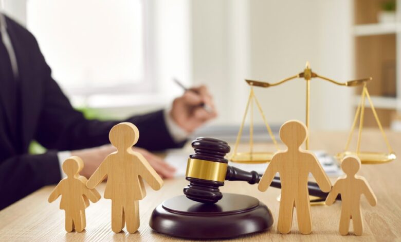 بهترین وکیل حضانت فرزند در اصفهان به همراه معرفی 10 وکیل