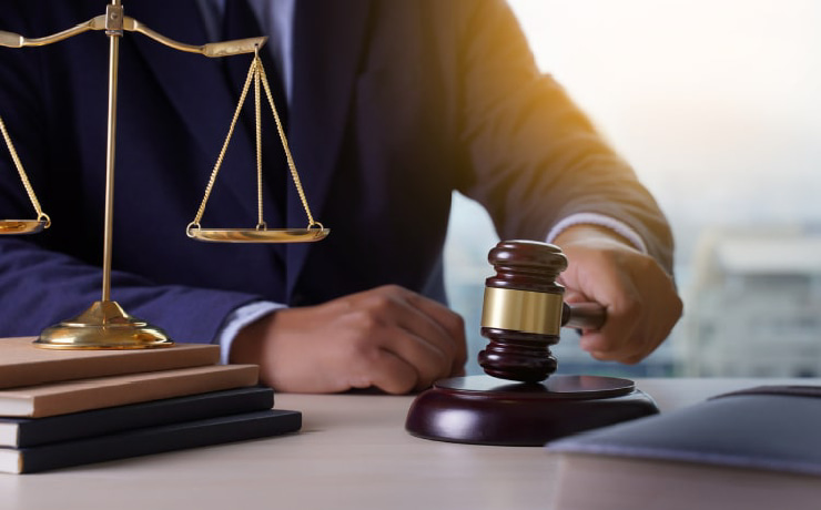 بهترین وکیل نفقه در اصفهان