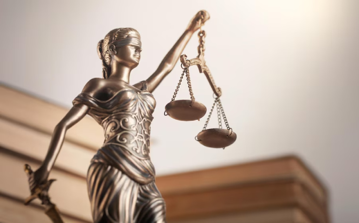 بهترین وکیل زن در نجف آباد