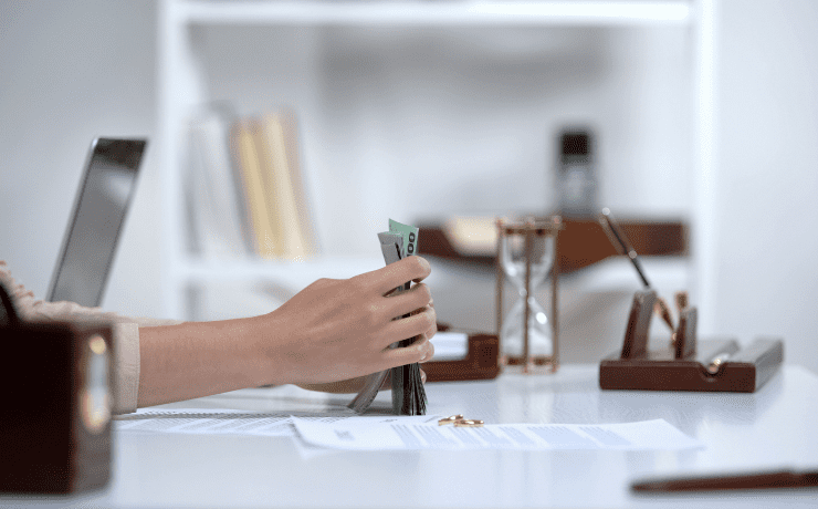 آشنایی با بهترین وکیل نفقه در کاشان