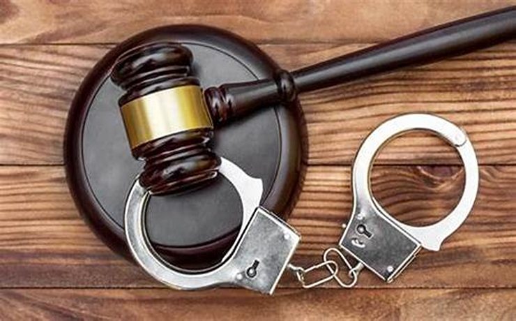 بهترین وکیل کیفری در آران و بیدگل