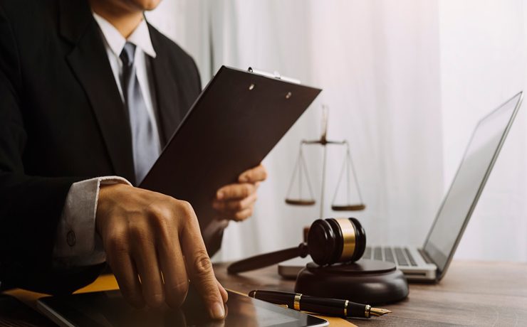 بهترین وکیل قاچاق کالا و ارز در اصفهان