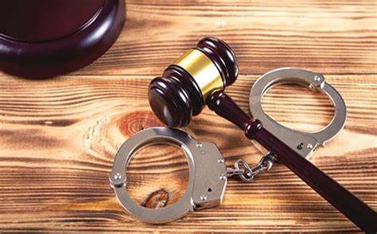 بهترین وکیل سرقت در کاشان