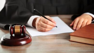 بهترین وکیل اداری در کاشان