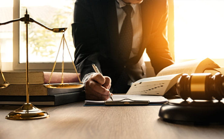 اهمیت اخذ وکیل در کدام پرونده‌های خانواده بیشتر است؟