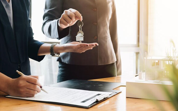 شرح مسئولیت‌های وکیل ملکی در قبال موکلان