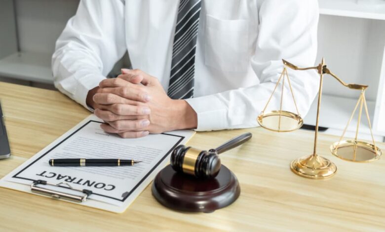 بهترین وکیل تنظیم قرارداد در کاشان