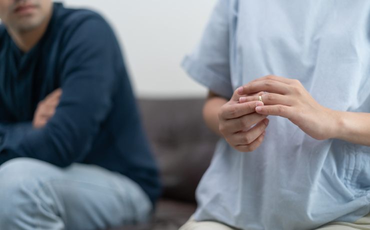 هزینه اخذ وکیل تمکین در کاشان