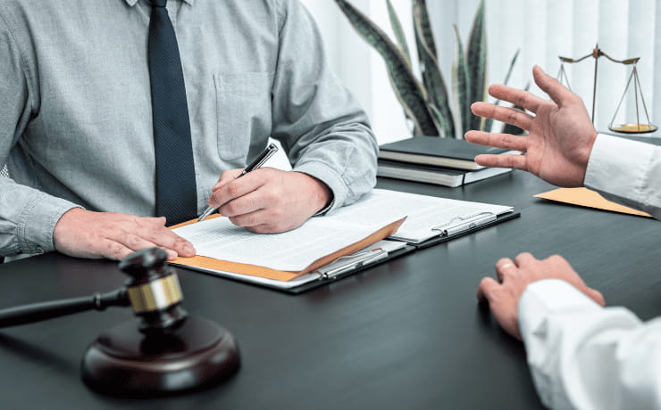 مشاوره حقوقی با وکیل گلپایگان چه نقشی در کسب موفقیت پرونده خواهد داشت؟