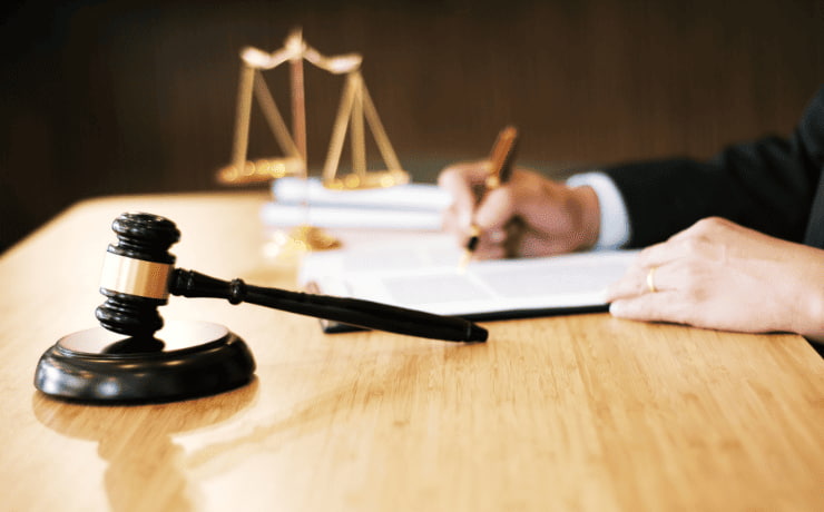 فرایند تعیین حق الوکاله برای وکیل چادگان چگونه است؟
