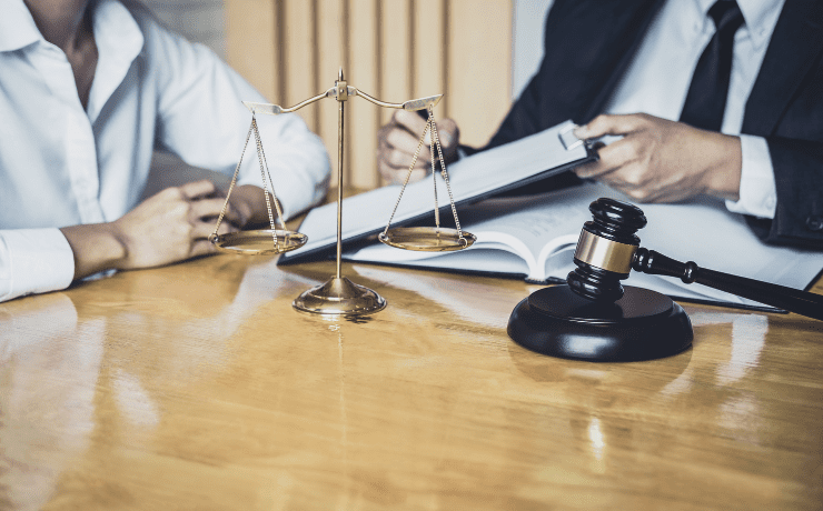 بهترین وکیل خیانت در امانت در کاشان